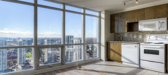 Price for CityPlace one-bedroom condo sets record