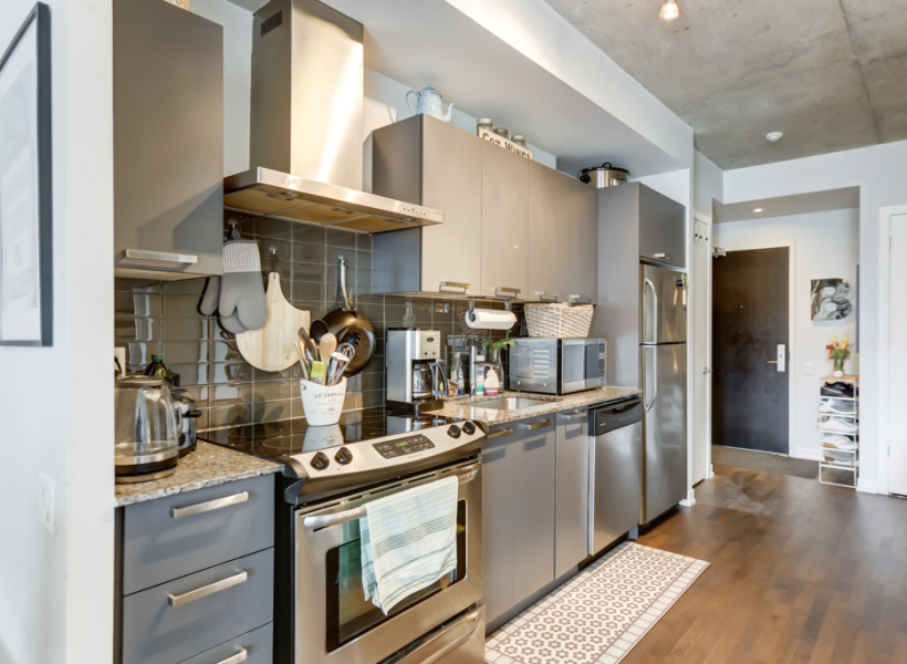 719 – 95 Bathurst Street