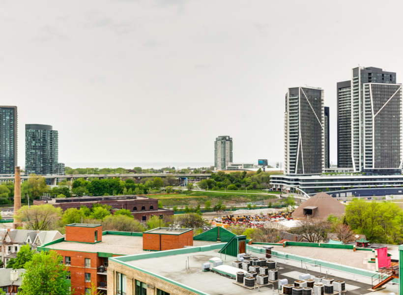 1009 – 775 King Street West